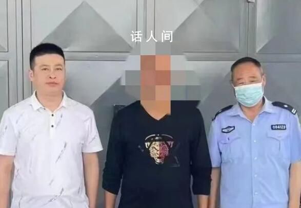 两男子给花车巡游视频配哀乐被行拘 目前已被邓州公安机关拘留罚款
