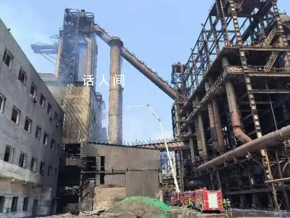 辽宁一钢铁厂烫伤事故致4死5伤 5名受伤人员正在医院全力救治