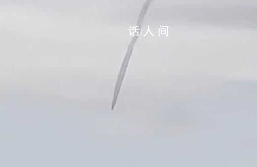 浙江不明飞行物冲破云层快速下坠 被民众目睹并拍到了