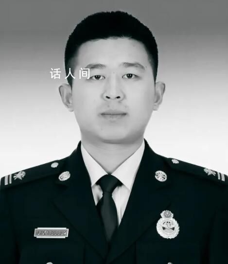北京救灾牺牲消防员冯振获批为烈士 追记个人一等功