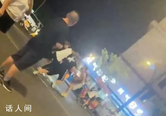 小伙和女网友吃饭遭围殴被捅身亡 捅人凶手是女网友前对象