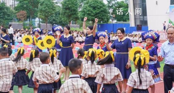 2023年小学入学人数达近年峰值 第一批二孩上小学了