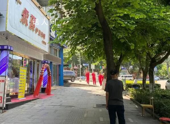 安排女生给男宾洗澡?门店回应