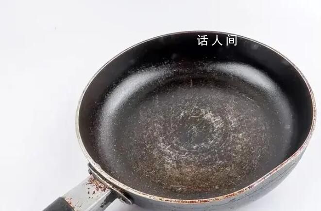 不粘锅有毒致癌不能用?不粘锅涂层脱落还能用吗