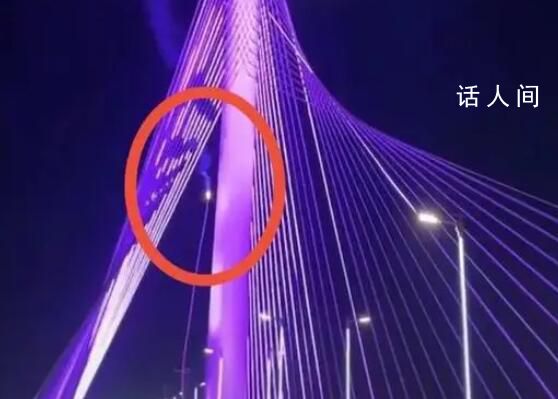 石家庄网红大桥悬索断裂在桥面起火 斜拉索亮化线路电线接头短路