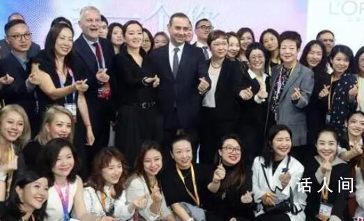 巩俐现身进博会 出席第六届中国国际进口博览会某品牌活动