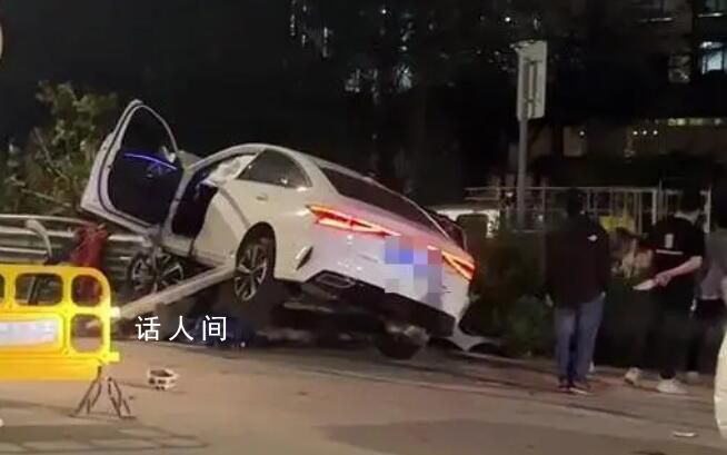 广东一国道发生交通事故致2死1伤 伤者被送往医院情况不明