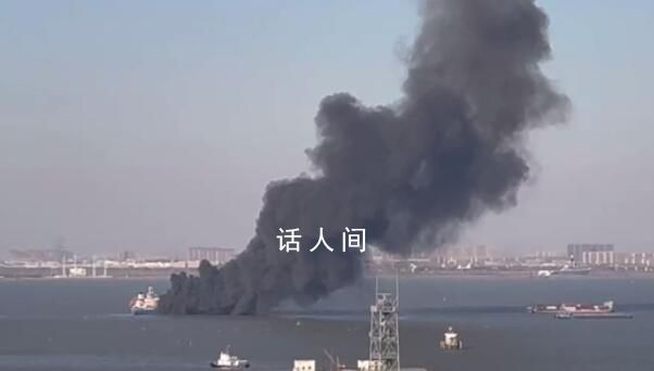 一韩国籍船舶在长江常熟段起火爆燃 遇险22人全部获救