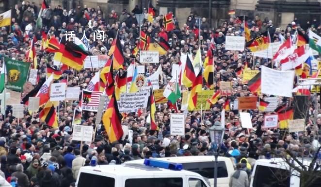 德国数万人示威游行 朔尔茨出席