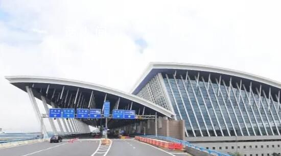 上海浦东机场恢复网约车运营服务 满足广大市民乘客出行需求