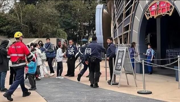 香港迪士尼过山车疑似故障 12人被困