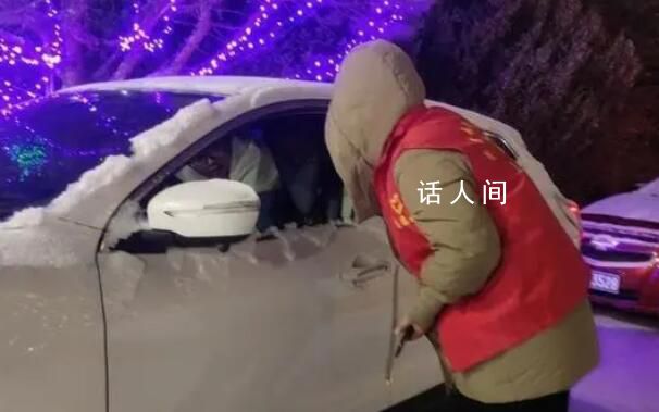 甘肃瓜州滞留2万余名旅客 目前已安置1.8万名