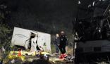美国加州两车相撞事故致8死 皮卡车司机和面包车上7人当场死亡