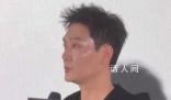 冯绍峰谈到儿子眼圈红了 这一幕被镜头捕捉下来